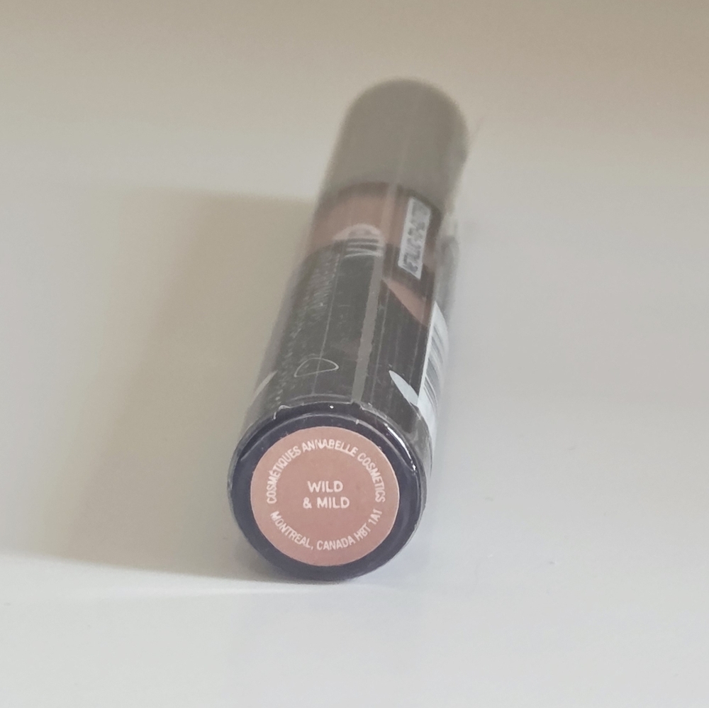 *4 for $20* V.I.P Metallic-to-Glitter Liquid Lipstick - Wild & Mild - Picture 3 of 3